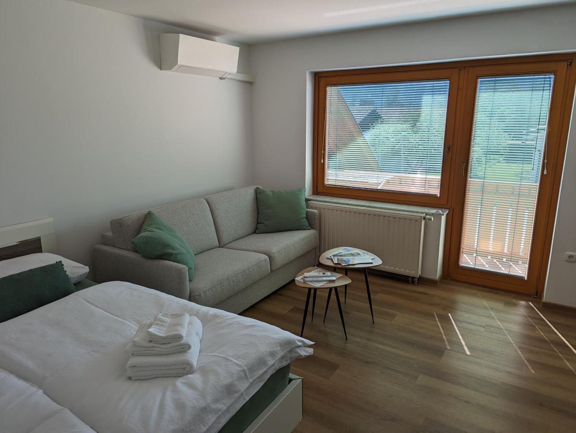 Studio Apartment Velis Радовлица Екстериор снимка